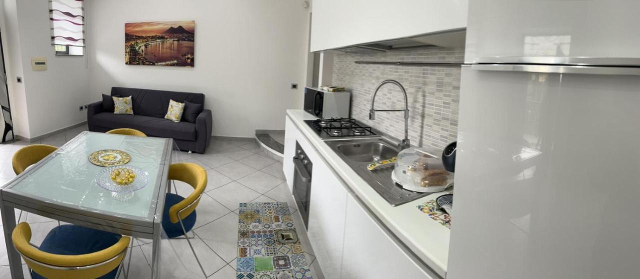 Martina House Apartment Afragola Exterior photo